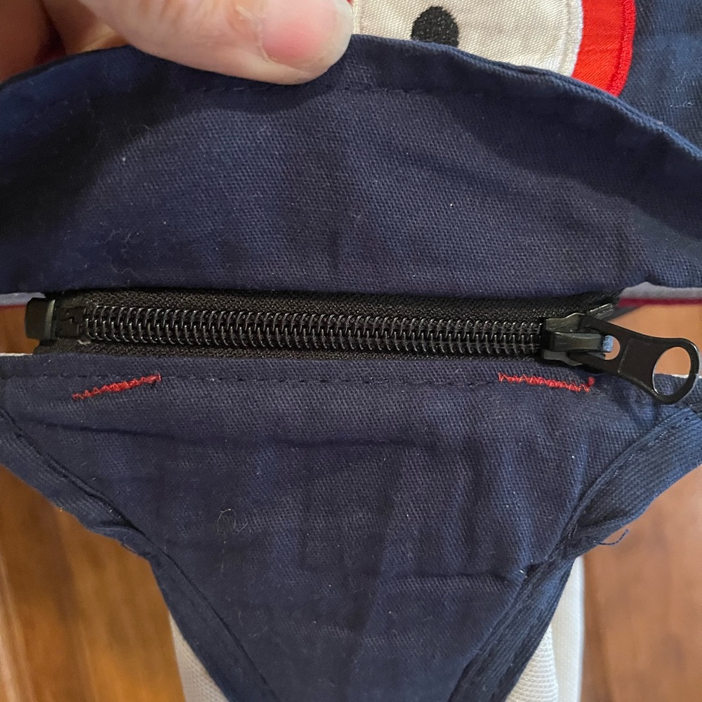 Safety harness - Picture 2 of 2